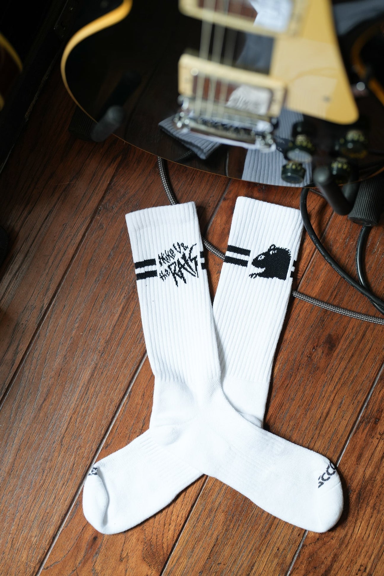 Mike V & The Rats X SOCCO