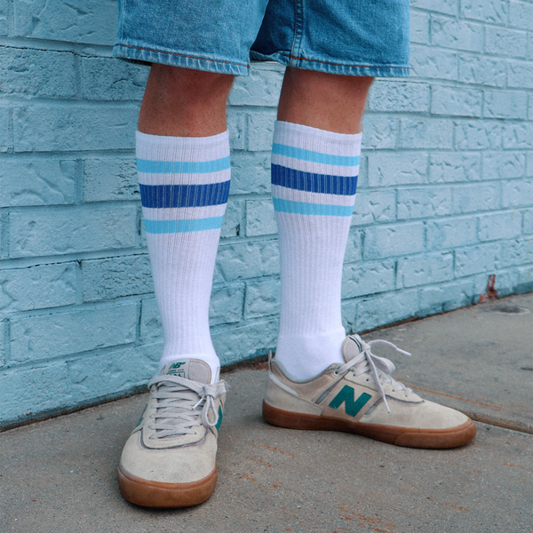 White Classic Knee High Length Socks with 3 Stripes (Light Blue, Dark Blue, Light Blue))